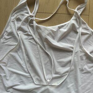Women's Lululemon White cover top - Size 8 - White